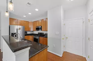 6055 Wicker Ln, Centreville, VA 20121 - Photo 11