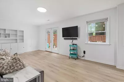 8174 Electric Avenue, Vienna, VA 22182 - Photo 17