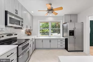 8174 Electric Ave, Vienna, VA 22182 - Photo 3