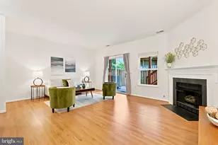 14679 Seasons Dr, Centreville, VA 20120 - Photo 39