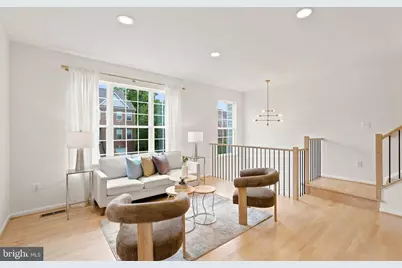 14679 Seasons Drive, Centreville, VA 20120 - Photo 17