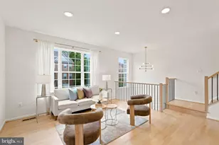14679 Seasons Dr, Centreville, VA 20120 - Photo 17