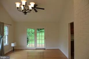 1103 Delf Dr, McLean, VA 22101 - Photo 7