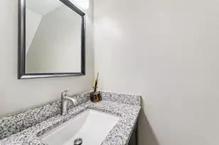 13849 Constitution Ct, Chantilly, VA 20151 - Photo 17