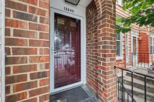 13849 Constitution Ct, Chantilly, VA 20151 - Photo 3