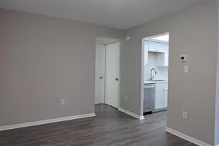 10208 Bushman Dr, Oakton, VA 22124 - Photo 5