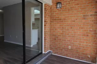 10208 Bushman Dr, Oakton, VA 22124 - Photo 17