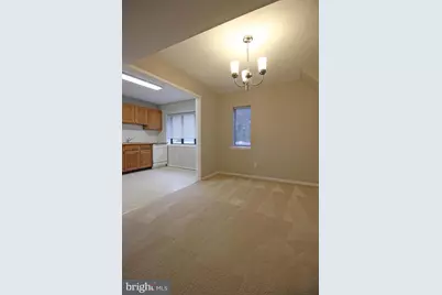 1662 Parkcrest Circle #400, Reston, VA 20190 - Photo 9