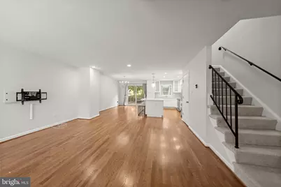 315 Center Street N, Vienna, VA 22180 - Photo 3