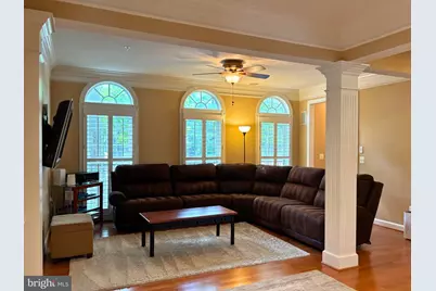 8006 Reserve Way, Vienna, VA 22182 - Photo 5
