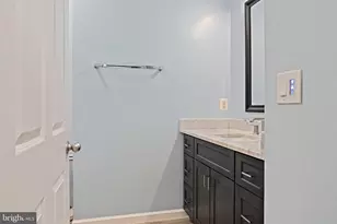 1519 North Point Dr, Reston, VA 20194 - Photo 21