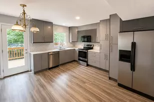 6103 Beddingfield Ct, Centreville, VA 20121 - Photo 1
