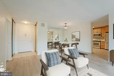 8340 Greensboro Drive #225, McLean, VA 22102 - Photo 5