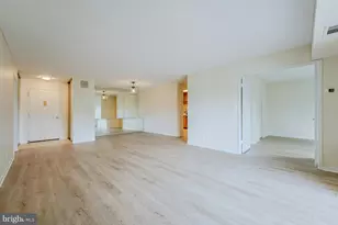 8340 Greensboro Dr, McLean, VA 22102 - Photo 15