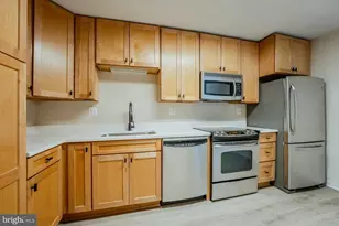 8340 Greensboro Dr, McLean, VA 22102 - Photo 19