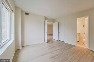 8340 Greensboro Dr, McLean, VA 22102 - Photo 27