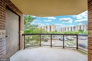 8340 Greensboro Dr, McLean, VA 22102 - Photo 31