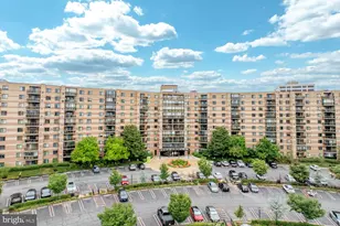 8340 Greensboro Dr, McLean, VA 22102 - Photo 41