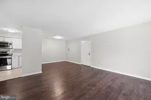 6911 Mary Caroline Cir, Alexandria, VA 22310 - Photo 9
