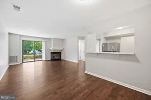 6911 Mary Caroline Cir, Alexandria, VA 22310 - Photo 7
