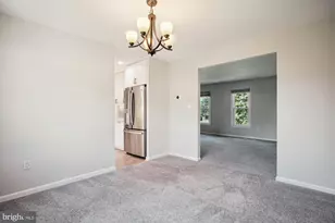 8003 Log Cabin Ct, Springfield, VA 22153 - Photo 7