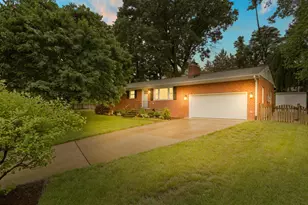 5610 Justis Pl, Alexandria, VA 22310 - Photo 1