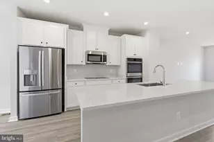 2118 Acadia Rd, Herndon, VA 20170 - Photo 9