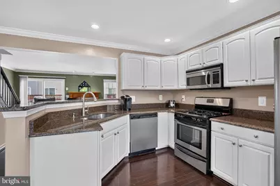 6568 Osprey Point Lane, Alexandria, VA 22315 - Photo 9