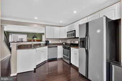 6568 Osprey Point Lane, Alexandria, VA 22315 - Photo 11