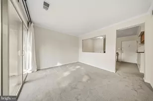 8511 Barrington Ct, Springfield, VA 22152 - Photo 11