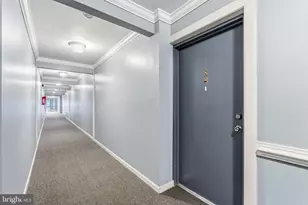8511 Barrington Ct, Springfield, VA 22152 - Photo 3