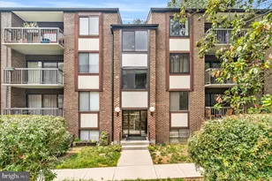 9710 Kingsbridge Dr, Fairfax, VA 22031 - Photo 11