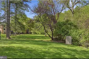 9710 Kingsbridge Dr, Fairfax, VA 22031 - Photo 15
