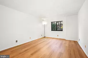 5902 Mt Eagle Dr, Alexandria, VA 22303 - Photo 17