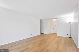 5902 Mt Eagle Dr, Alexandria, VA 22303 - Photo 7