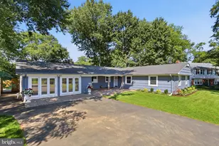 4140 Point Hollow Ln, Fairfax, VA 22033 - Photo 3