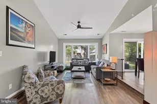 4525 Flintstone Rd, Alexandria, VA 22306 - Photo 7