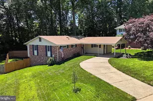 5010 Gainsborough Dr, Fairfax, VA 22032 - Photo 1