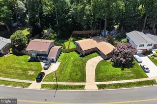 5010 Gainsborough Dr, Fairfax, VA 22032 - Photo 27