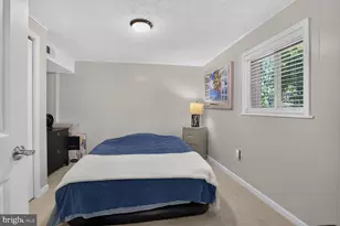 5010 Gainsborough Dr, Fairfax, VA 22032 - Photo 21