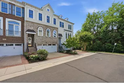 508 Hollingsworth Terrace, Herndon, VA 20170 - Photo 5