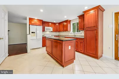 12821 Kettering Drive, Herndon, VA 20171 - Photo 9