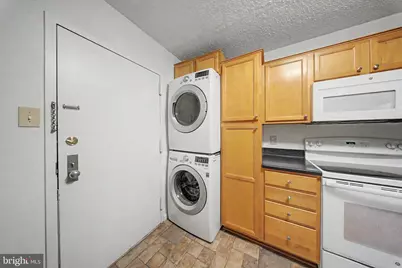 1800 Old Meadow Road #920, McLean, VA 22102 - Photo 5