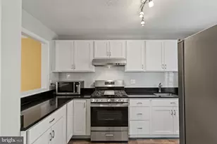 10178 Oakton Terrace Rd, Oakton, VA 22124 - Photo 27