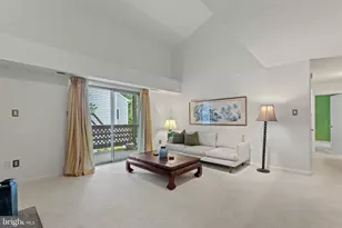 10178 Oakton Terrace Rd, Oakton, VA 22124 - Photo 15