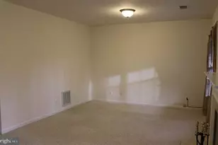 7507 Lamoyne Ct, Alexandria, VA 22315 - Photo 13