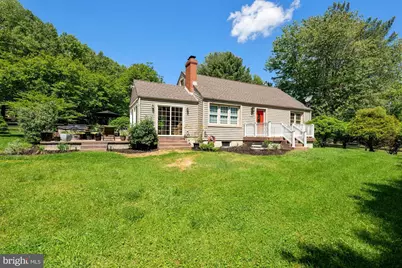 636 Walker Road, Great Falls, VA 22066 - Photo 7