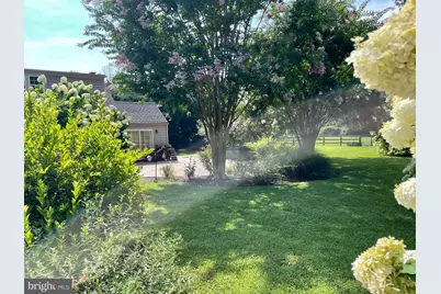 636 Walker Road, Great Falls, VA 22066 - Photo 3