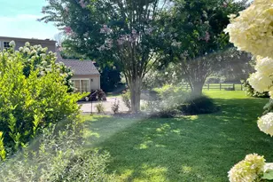 636 Walker Rd, Great Falls, VA 22066 - Photo 3