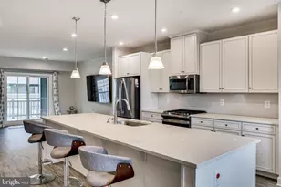 2753 Velocity Rd, Herndon, VA 20171 - Photo 9